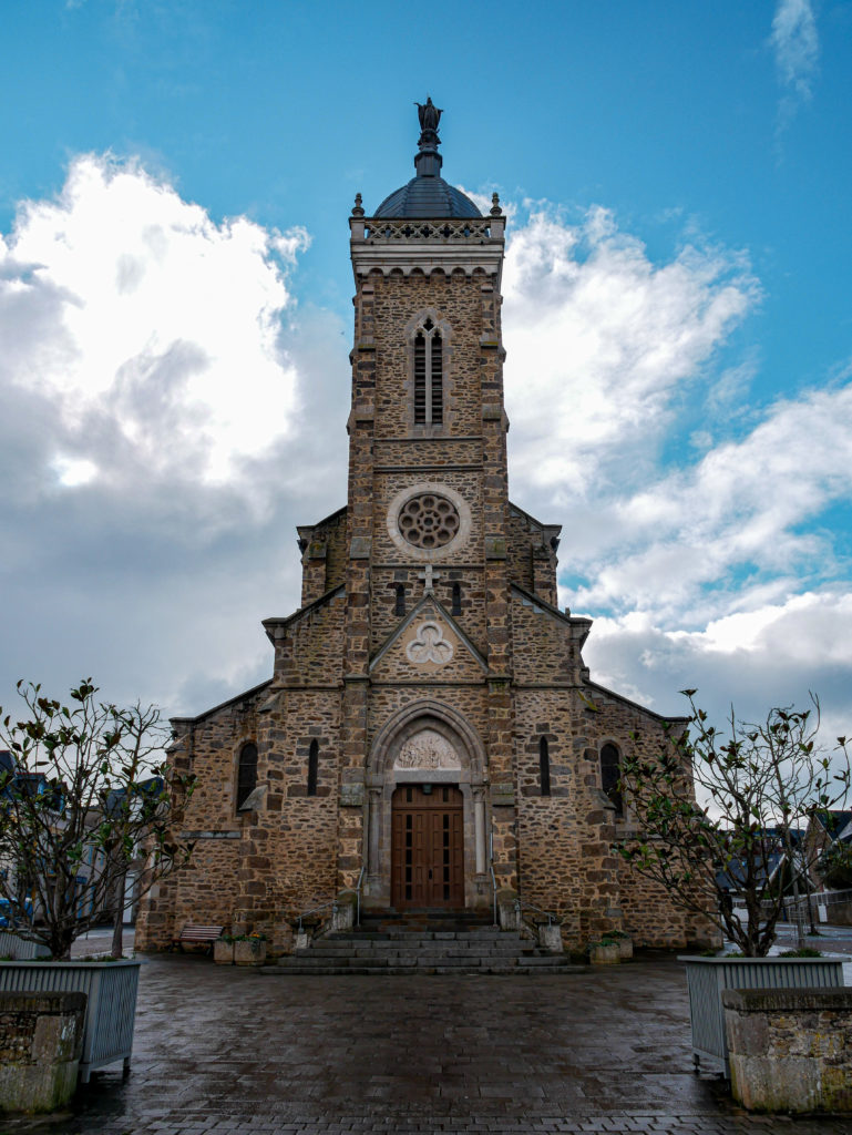 église de saint lunaire